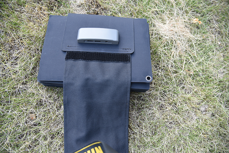90W To 215W Foldable And Portable Solar Blanket With Fast Charger-NEWLIGHT ENERGY