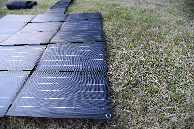 90W To 215W Foldable And Portable Solar Blanket With Fast Charger-NEWLIGHT ENERGY