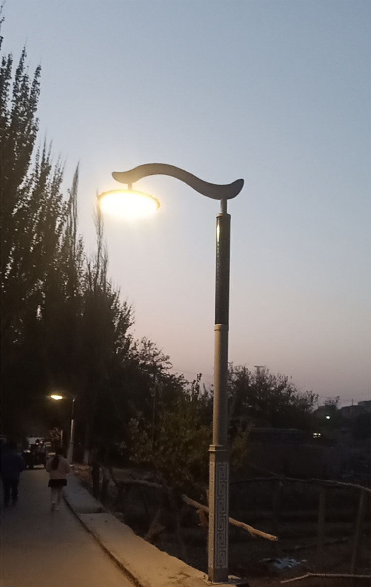 25-30W LED Solar Lantern Light With Flexible Solar Panel Wrapped On Pole Design 2FSG036-NEWLIGHT ENERGY