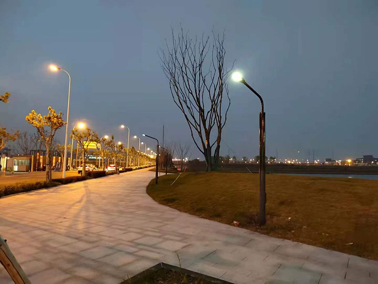 30W Solar Wrap Street Light Vertical Solar Light 2FSG119-NEWLIGHT ENERGY 30W Solar Wrap Street Light Vertical Solar Light 2FSG119-NEWLIGHT ENERGY