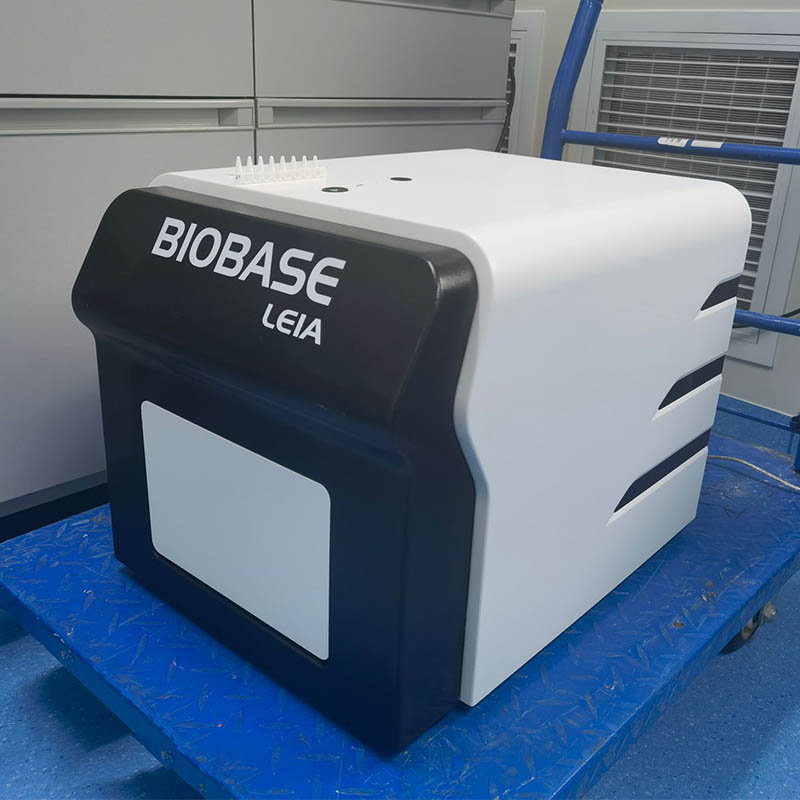 Kit de détection de machine de laboratoire PCR, système de test quantitatif PCR en temps réel entièrement automatique, 16