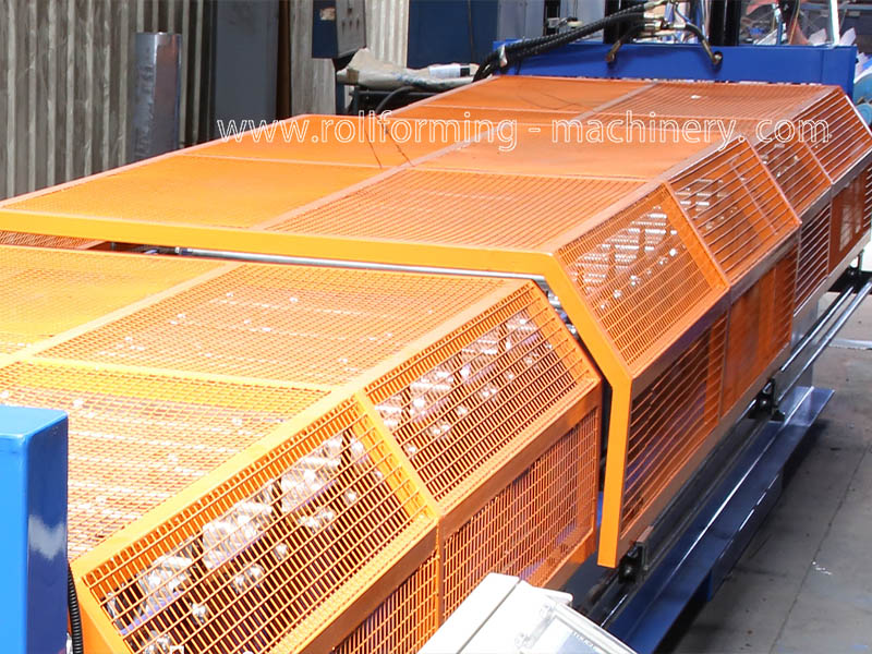 Machine de formage de rouleaux de panneaux de toiture pour les États-Unis