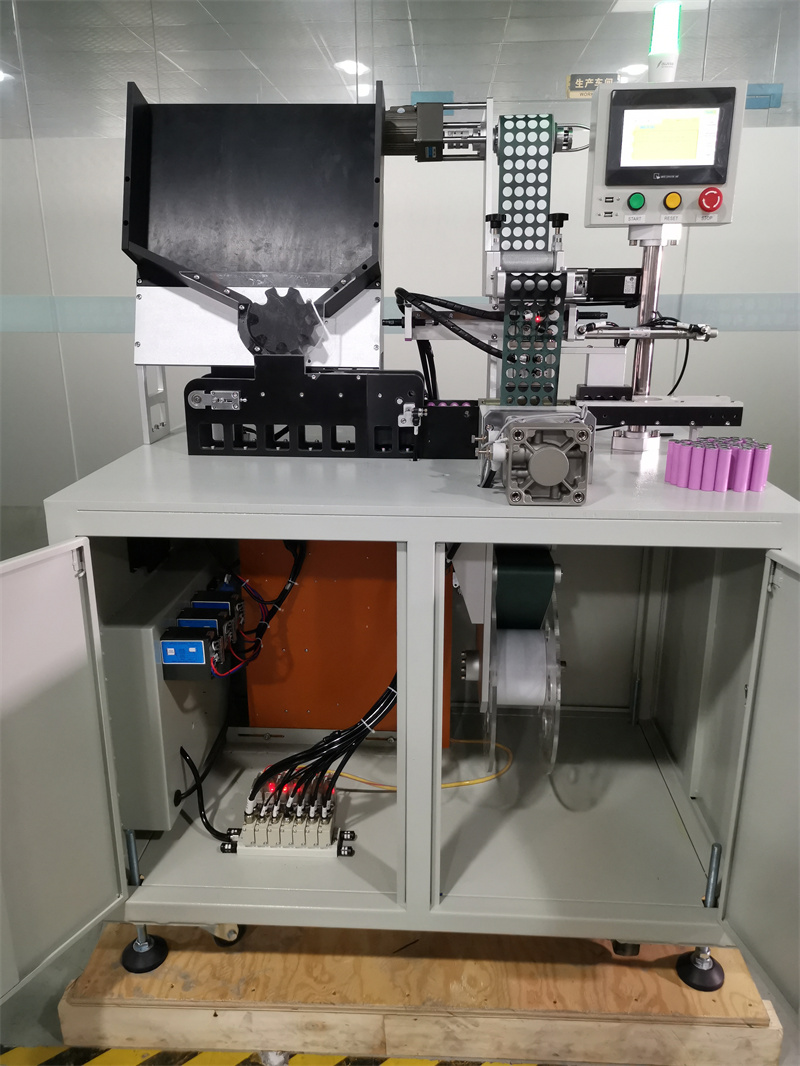 Sticking machine